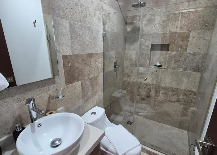 Apartment In Style, Upscale In A Prime Location